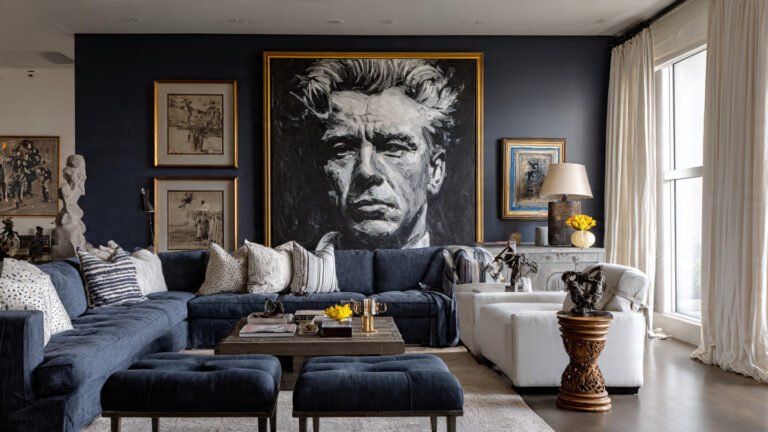 Large-Scale Art, No Clutter