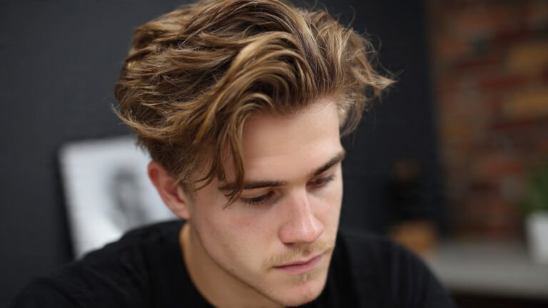 Medium Layered Undercut