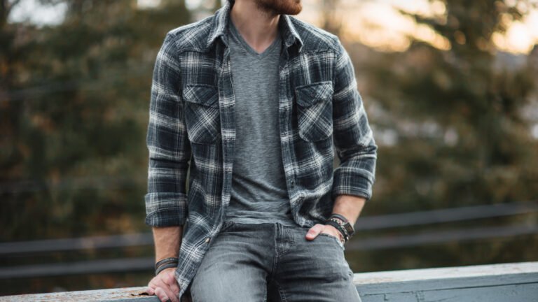 Casual Flannel Shirt Outfit