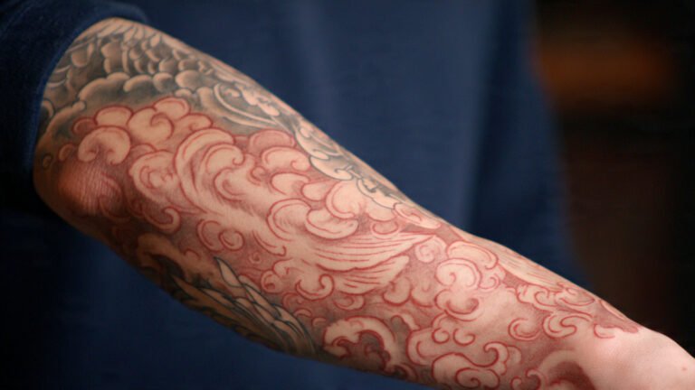 Japanese Cloud and Wave Sleeve