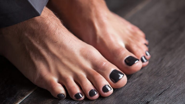 Modern Men’s Pedicure With Matte Polish