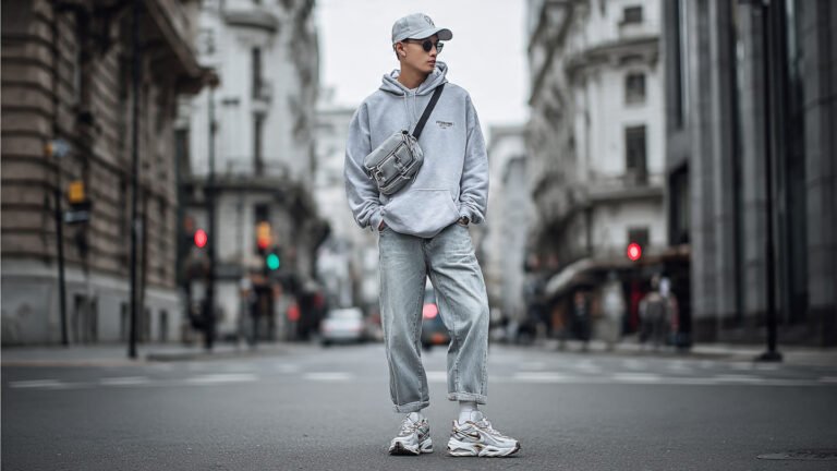 Streetwear Fit With Oversized Hoodie