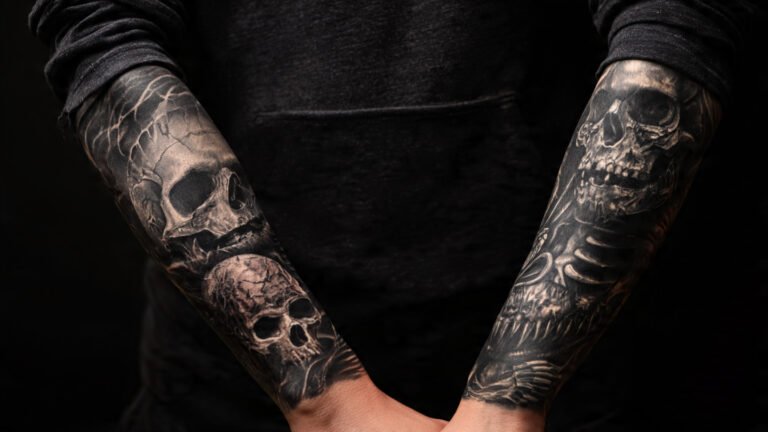 Dark Horror-Themed Sleeve